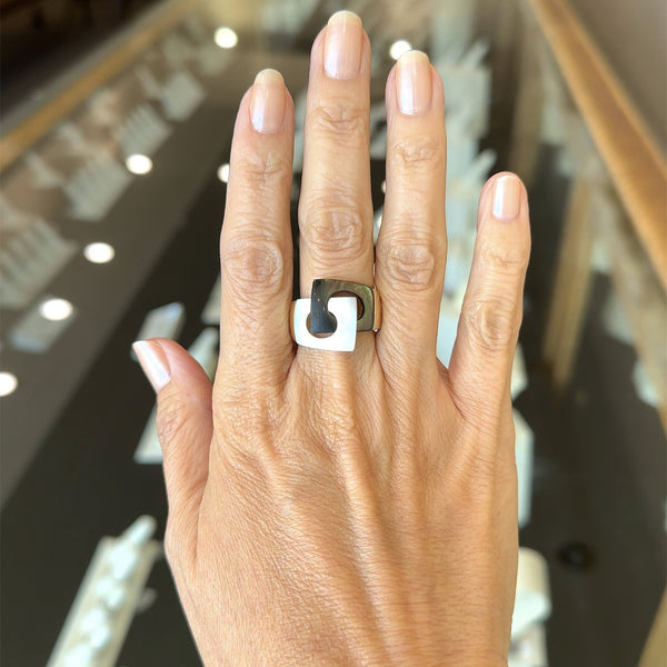 Chimento Italy statement Ring Black and White Mother of Pearl Ring, 18KT Yellow Gold - KFK Jewelers, Inc.