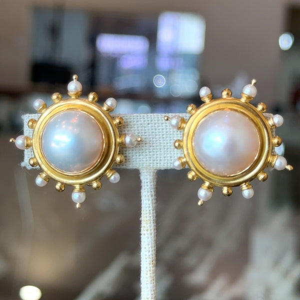 Elizabeth Locke 18KT Yellow Gold Mabe Pearl Earrings - KFK, Inc.